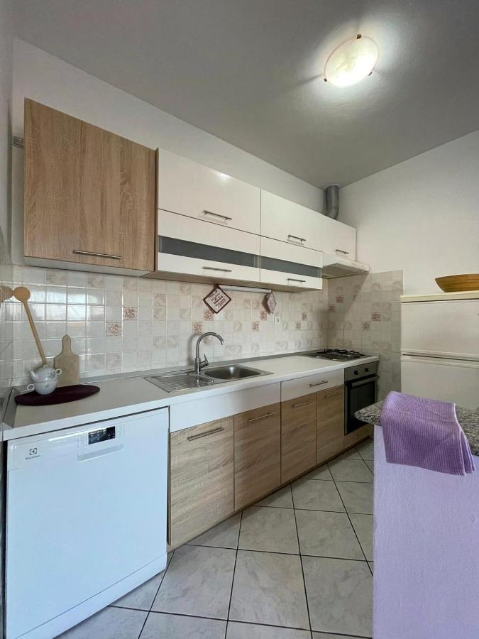 Sun Side Apartment คาชเตลา ภายนอก รูปภาพ
