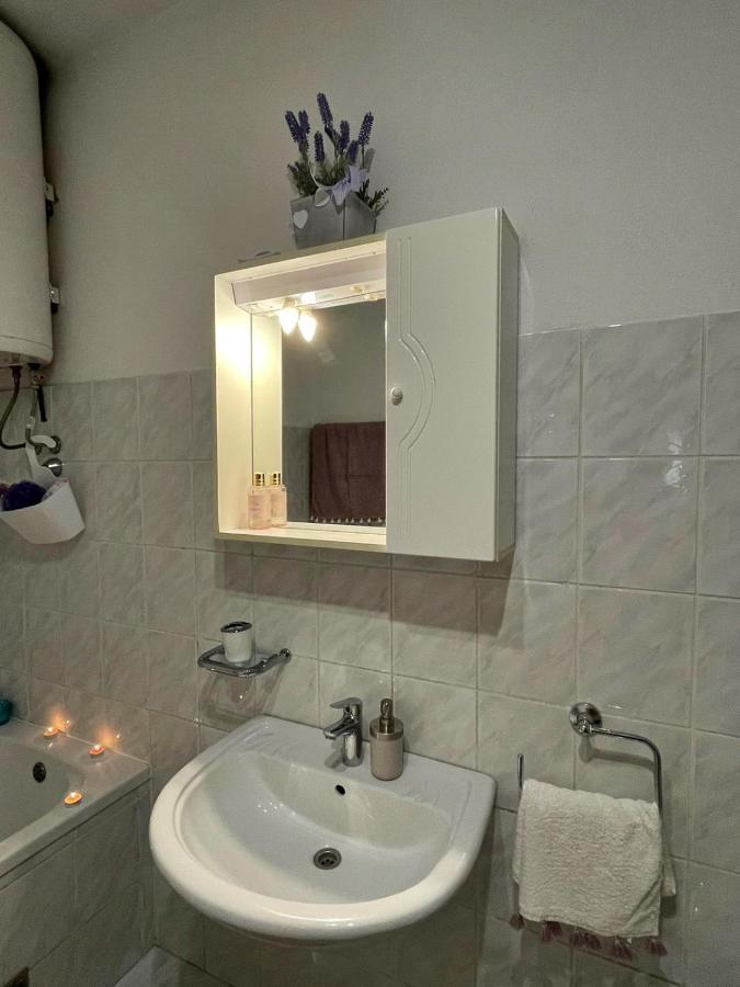 Sun Side Apartment คาชเตลา ภายนอก รูปภาพ