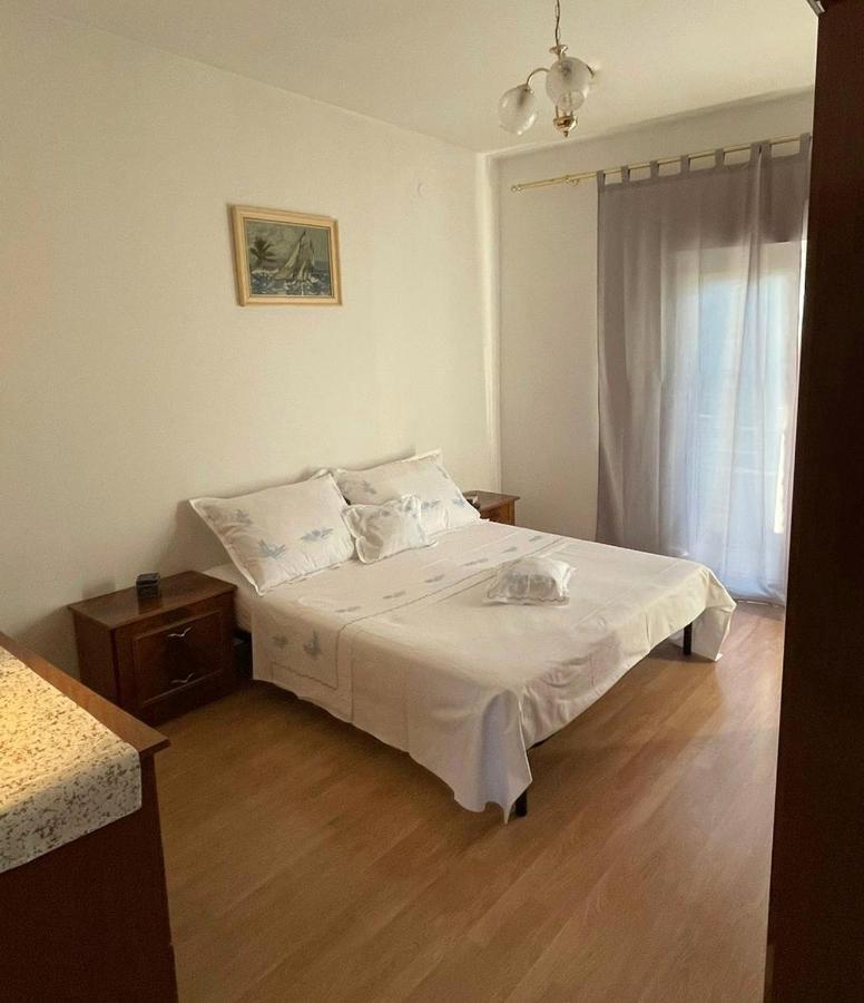 Sun Side Apartment คาชเตลา ภายนอก รูปภาพ